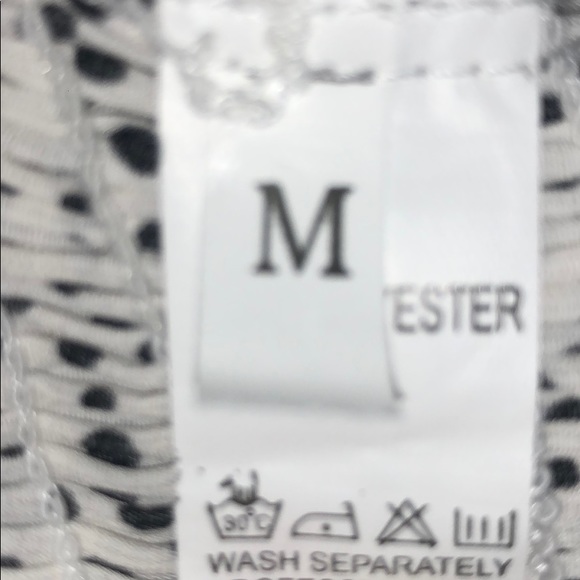 NEVER WORN polka dot shirt - Picture 3 of 3